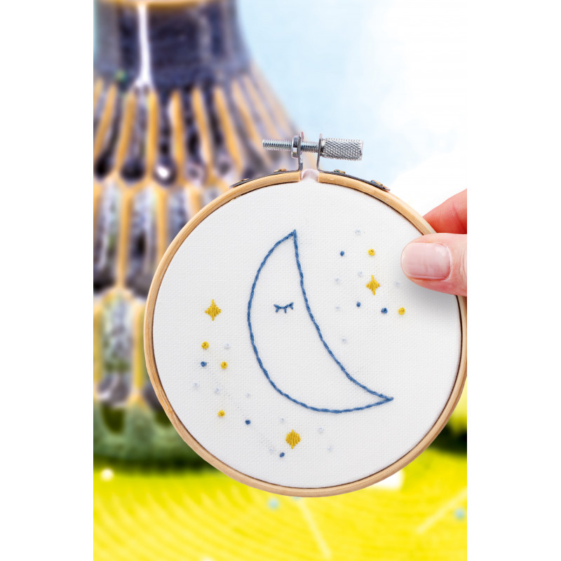 Kit Broderie décorative - Lune nostalgique - French Kit  Kit Broderie décorative - Lune nostalgique - French Kit