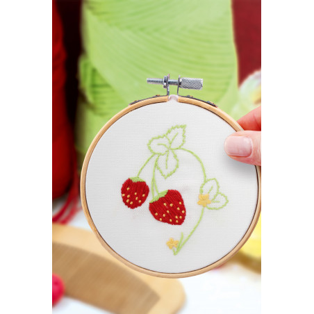 Kit Broderie décorative - Fraisier - French Kit  Kit Broderie décorative - Fraisier - French Kit